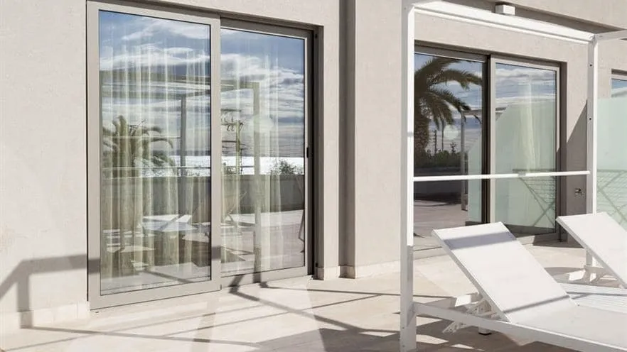 s350-balcony-view.tmb-864x468.webp